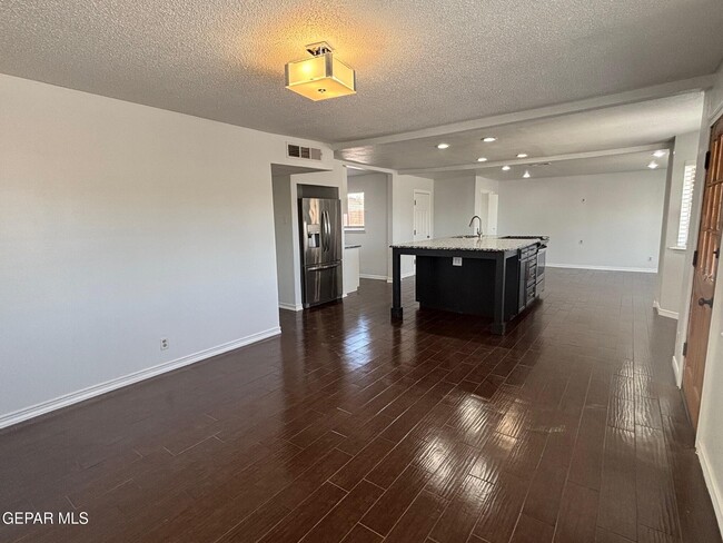 Building Photo - 8079 Disney Dr