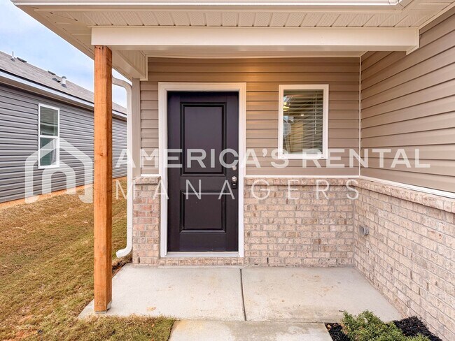Foto del edificio - HALF OFF DEPOSIT SPECIAL! Move-In Ready on White River Road in Decatur, AL!