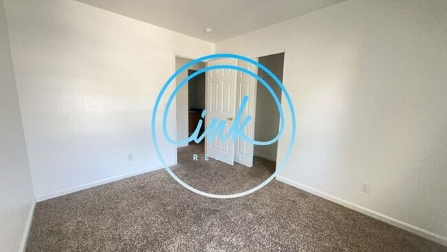 Foto del edificio - Single Family Home for Rent in Carson City...