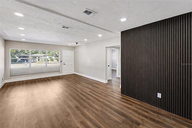 Foto del edificio - 2169 Dell Ave