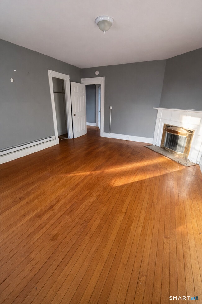 Building Photo - 484 Waterville St