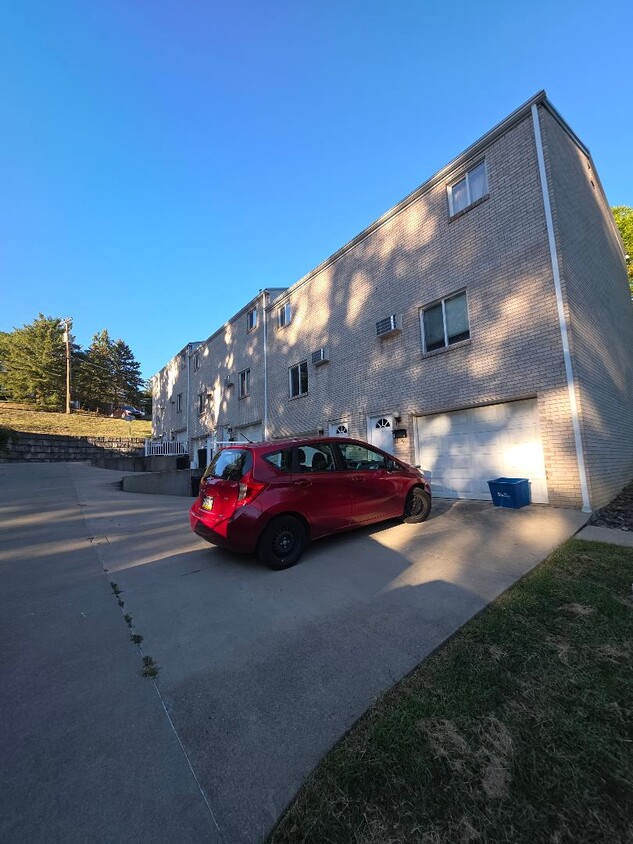 Foto principal - 414 Park Dr