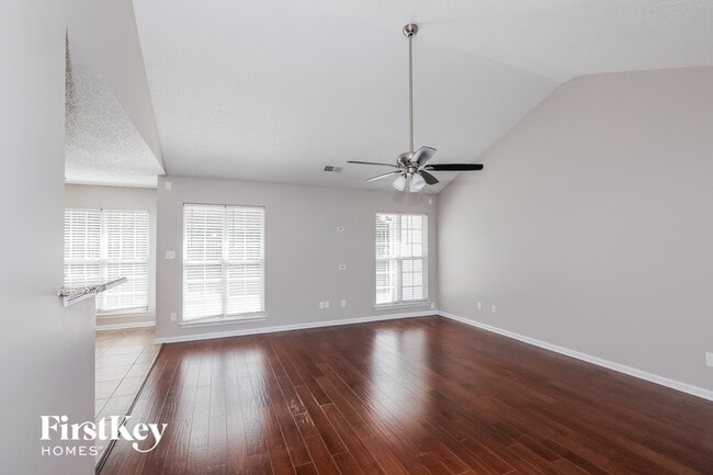 Foto del edificio - 13308 Woodland Farm Dr