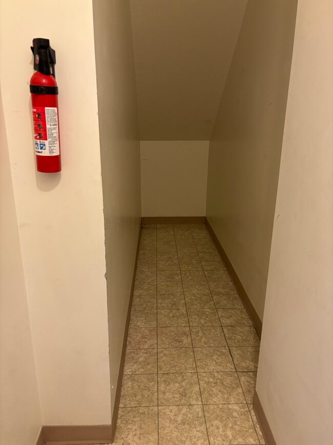 Foto del edificio - 242 E 6th St