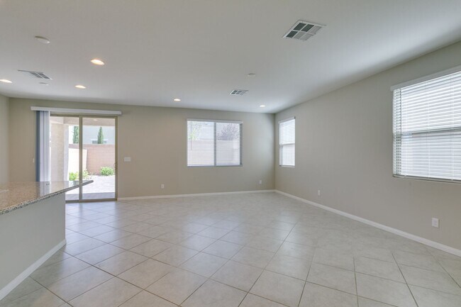 Foto del edificio - MOUNTAINS EDGE 3 BEDROOM HOME!