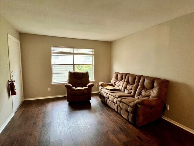 Foto del edificio - 1107 N Locust St