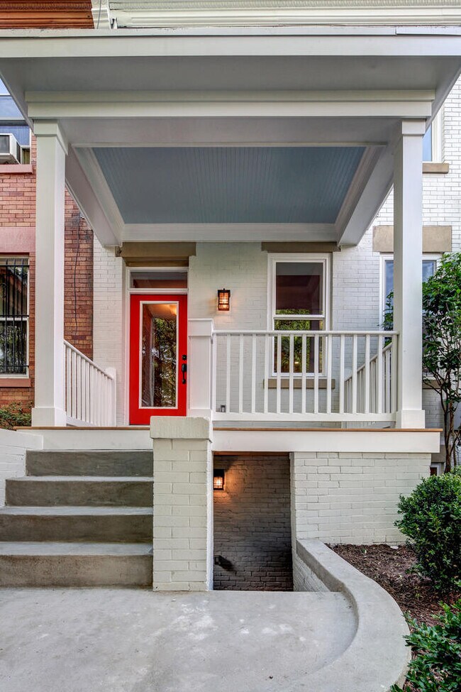 Foto del edificio - 1722 2nd Street NW