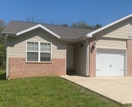 Building Photo - 122 Booker Rd