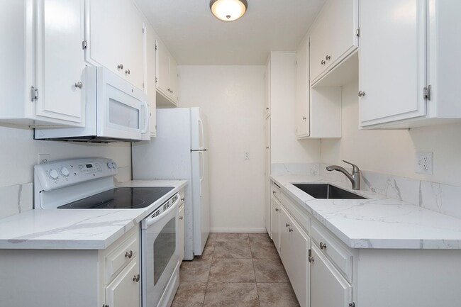 Foto del edificio - OPEN HOUSE: 11/23 10AM-12PM ~ 1BR at a Gre...