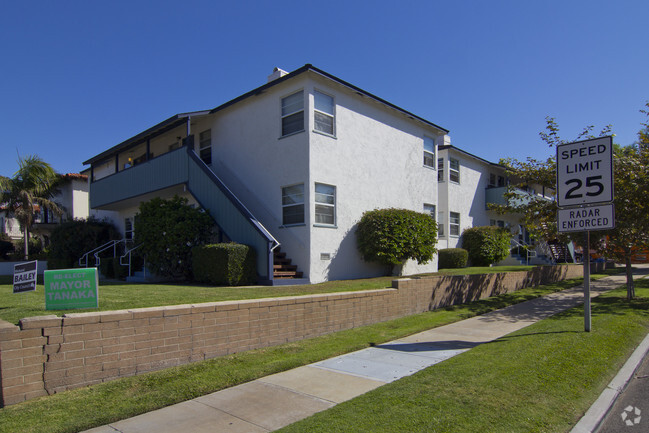 Primary Photo - 369-375 Orange Ave