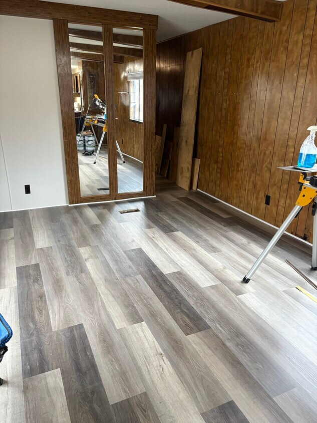 Foto principal - 304 S Adams St