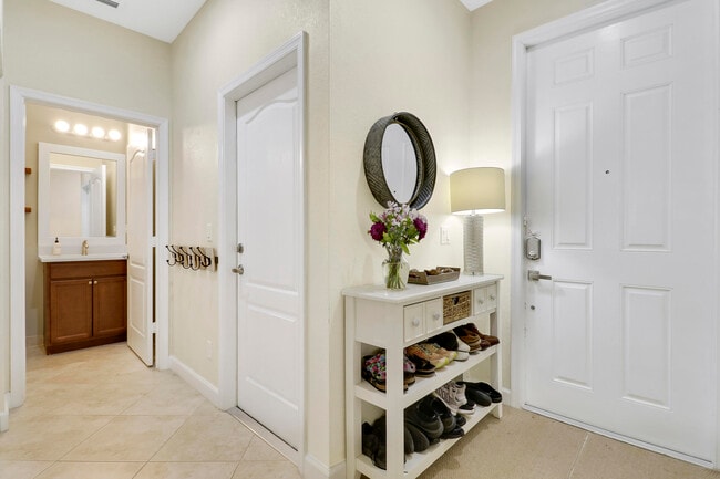 Foto del edificio - 9504 SW Merlin Ct