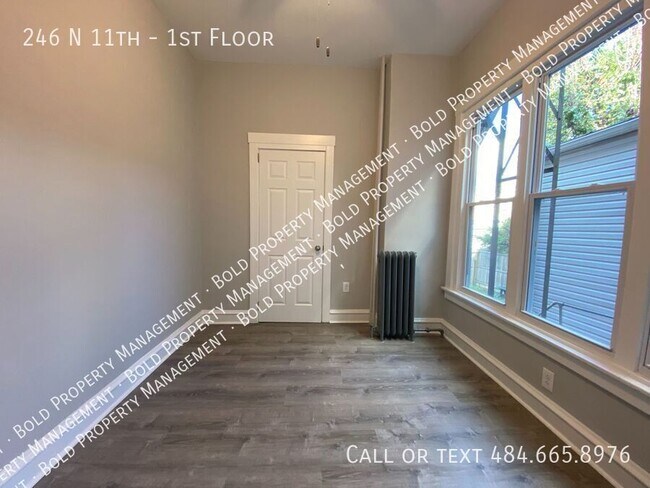 Foto del edificio - 246 N 11th St