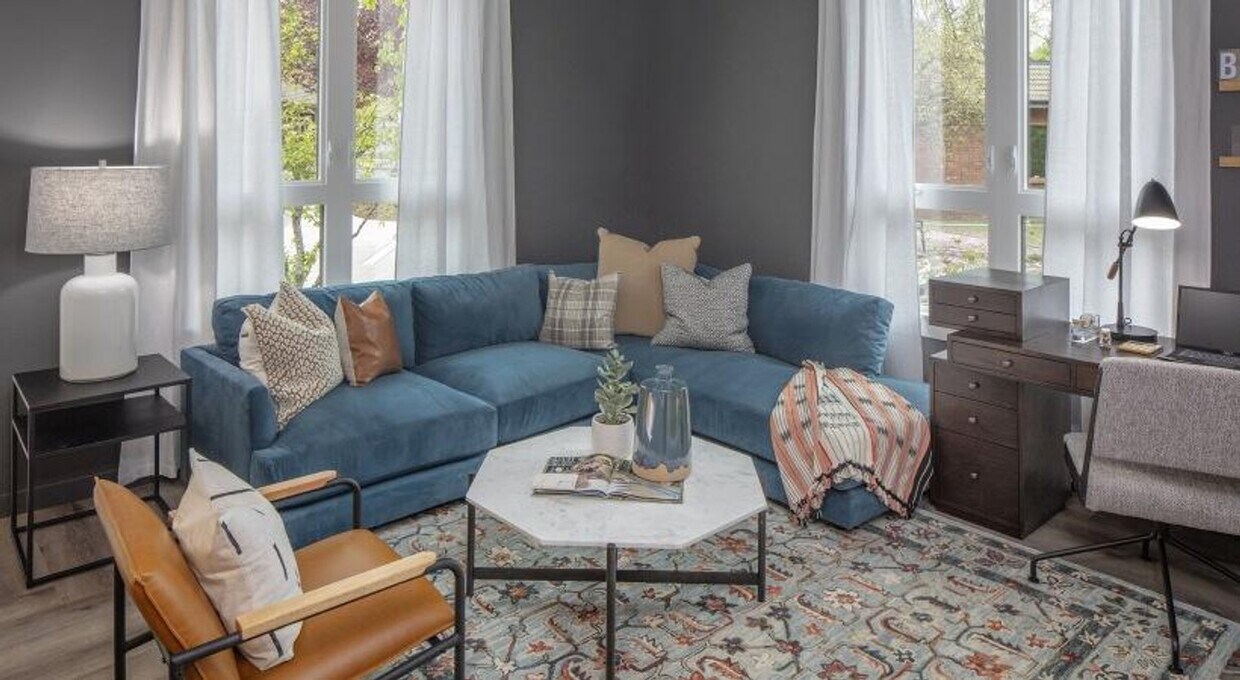 Foto principal - 4055 Mercantile Dr