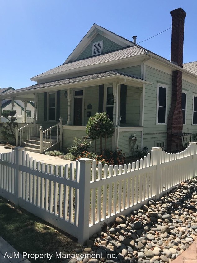 1221 P St, Newman, CA 95360 House Rental in Newman, CA