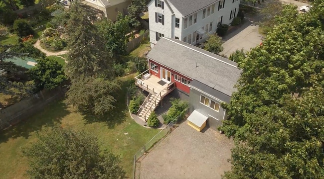 Building Photo - 266 Highland Ave