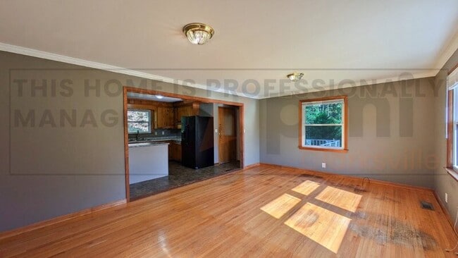 Building Photo - 564 Chesterfield Dr