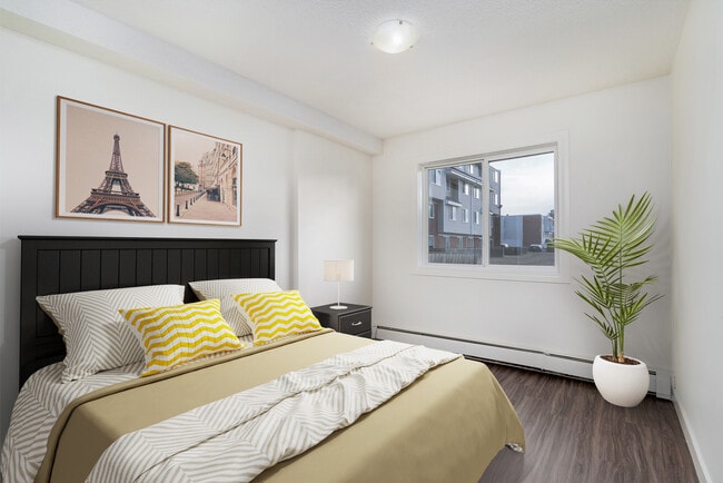 Building Photo - Marlborough Manor