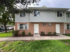 Building Photo - 2676 Ridgeland Park Dr