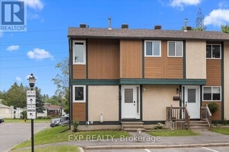 Building Photo - 1449 Ridgebrook Dr