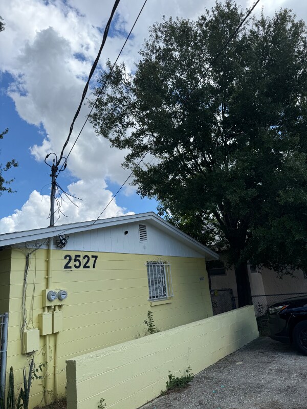 Foto principal - 2527 W Palmetto St