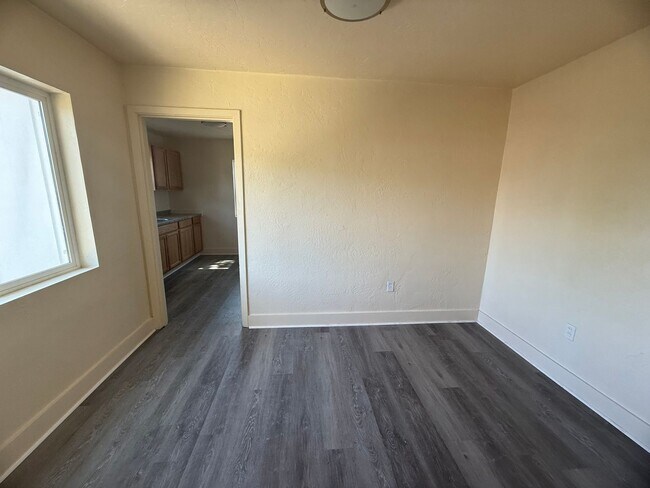 Foto del edificio - 2 bedroom 1 bath House
