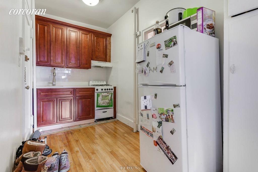 Building Photo - 134 W 86th St