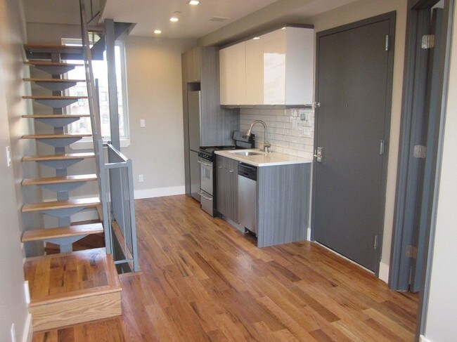 88 S 6th St Unit 3t Brooklyn Ny 11249 Apartment For Rent In Primary Photo 88 S 6th St