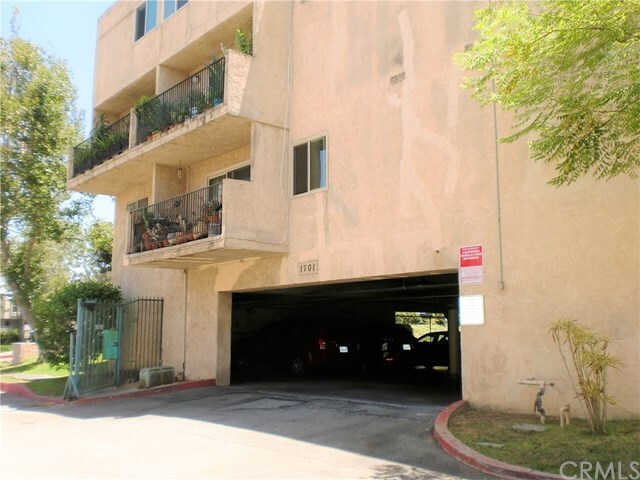 Building Photo - 1701 Neil Armstrong St