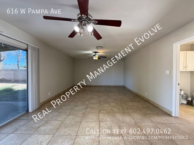 Building Photo - 616 W Pampa Ave