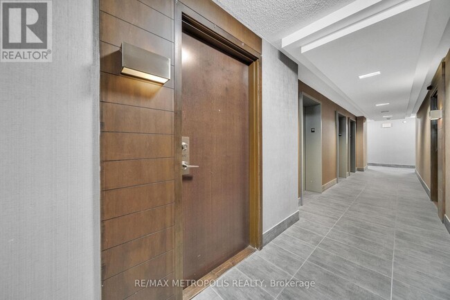 Building Photo - 205-1205 Sherway Gardens Rd