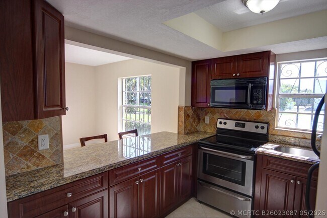 Foto del edificio - 342 Southwind Dr