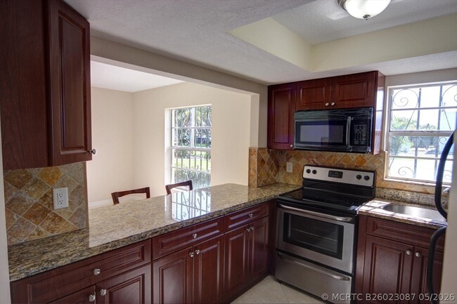 Building Photo - 342 Southwind Dr