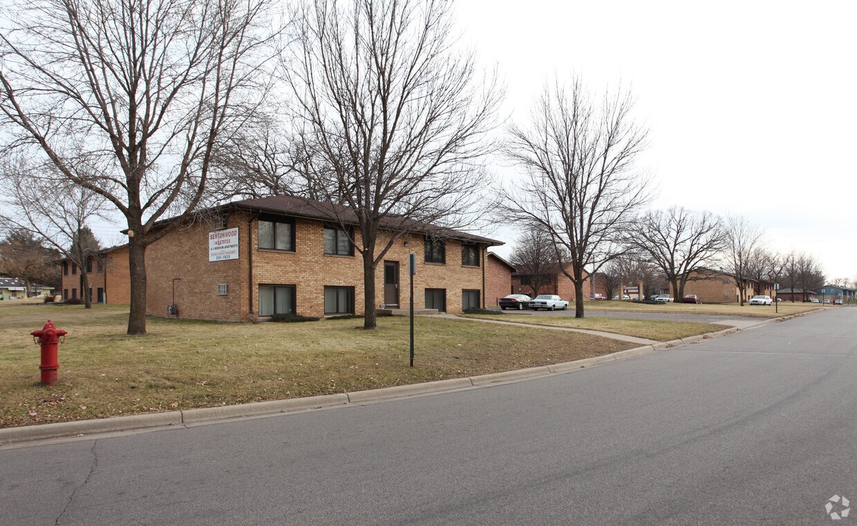 Building Photo - Bentonwood 4 Estates