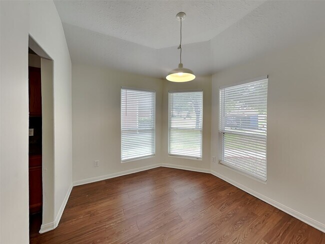 Foto del edificio - 3631 Barkers Crossing Ave