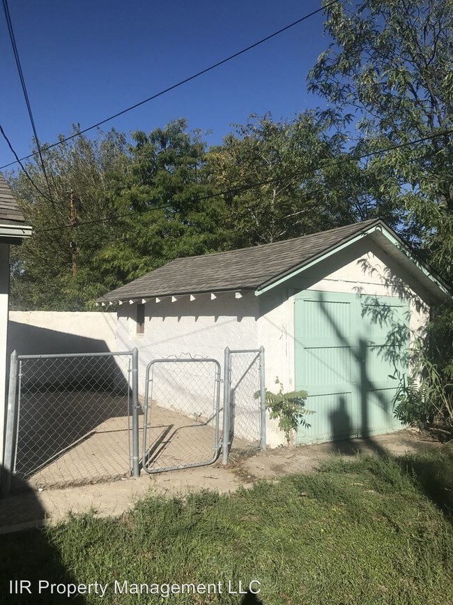 Foto del edificio - 1 br, 1 bath House - 705 W. 5th St