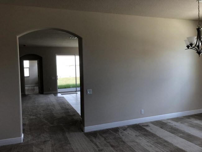 Foto del edificio - 14945 Potterton Cir