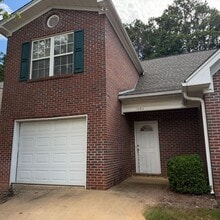 Building Photo - 2428 E University Dr