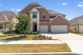 Building Photo - 724 Landing Ln