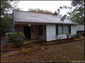 Building Photo - 1705 Lilac Cir