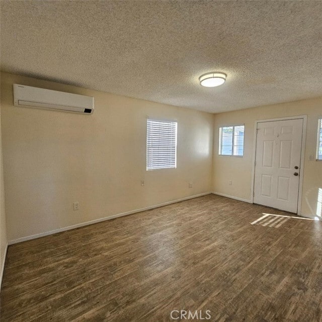 Foto del edificio - 10830 Bellegrave Ave