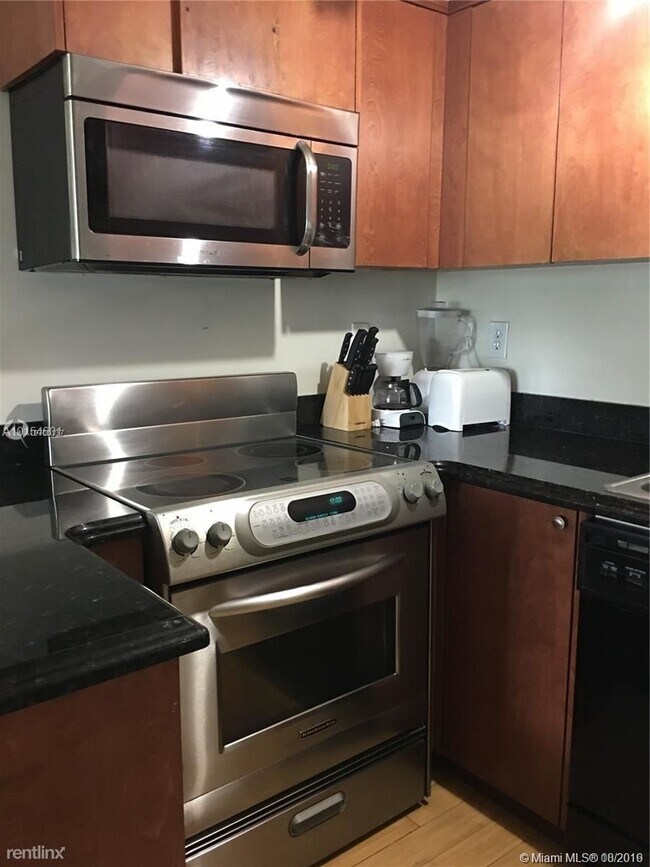 Building Photo - 1 br, 1 bath  - The Twelve condo