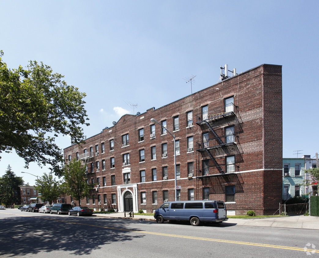 Mayflower Apts Apartments in Brooklyn, NY