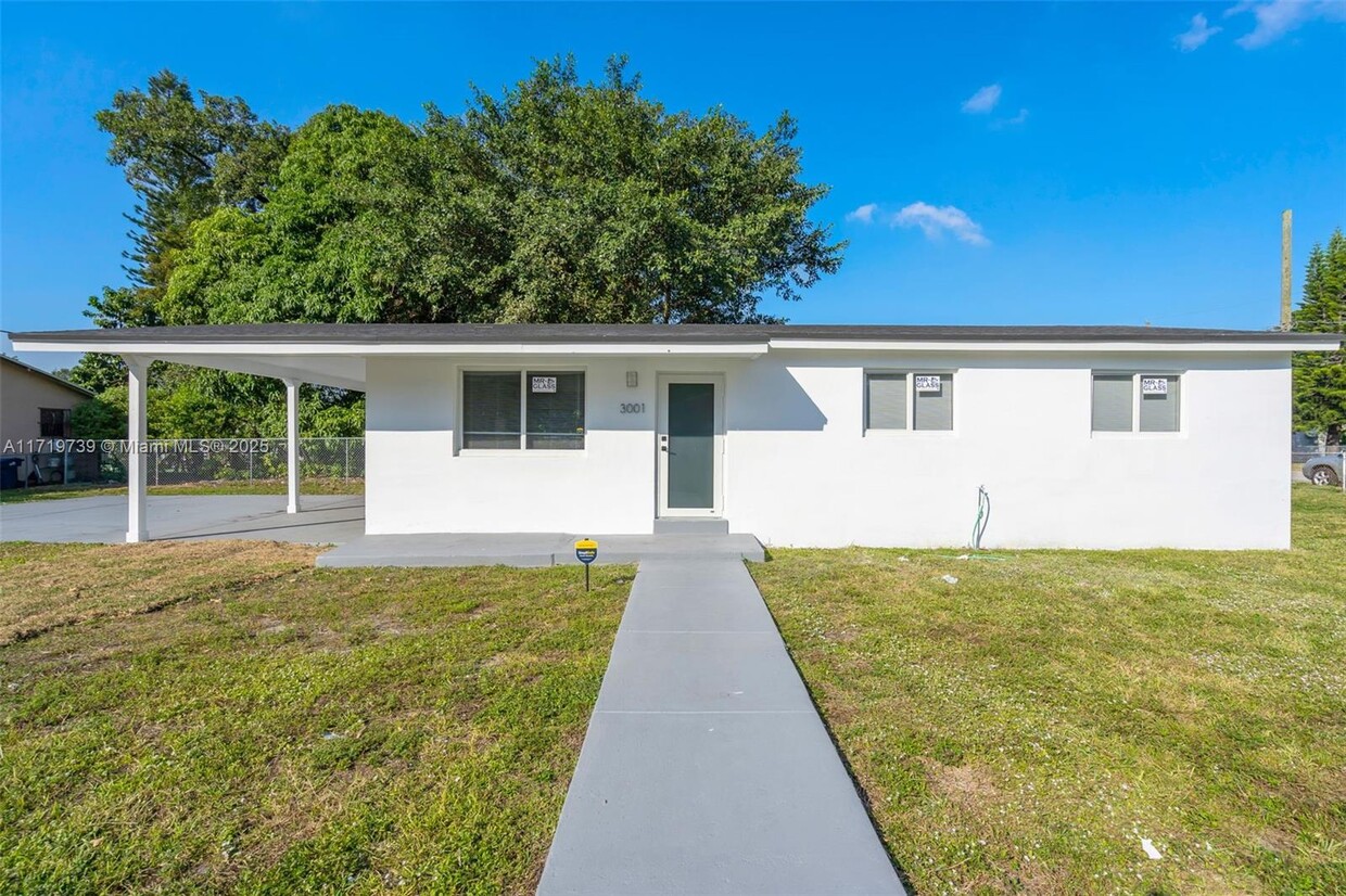 Foto principal - 3001 NW 55th St