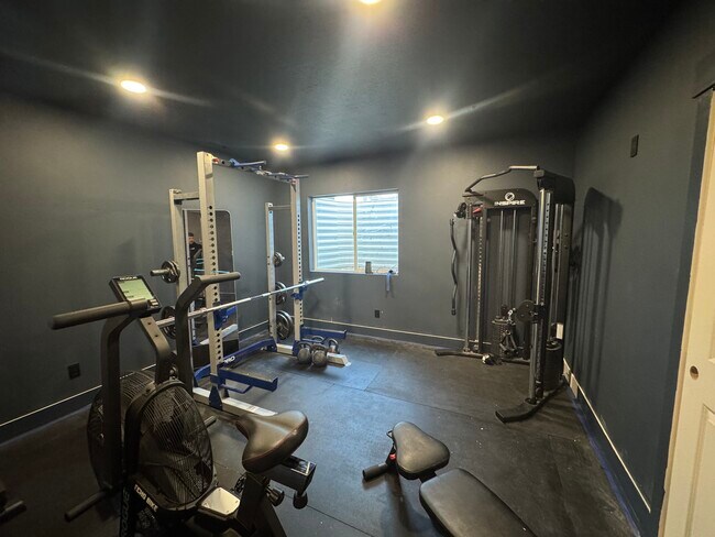 Building Photo - 4595 N Kings Peak Way