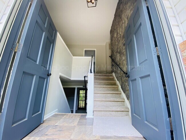 Foto del edificio - 12202 McClain St