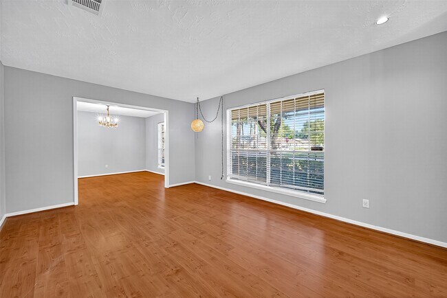 Foto del edificio - 9602 S Petersham Dr