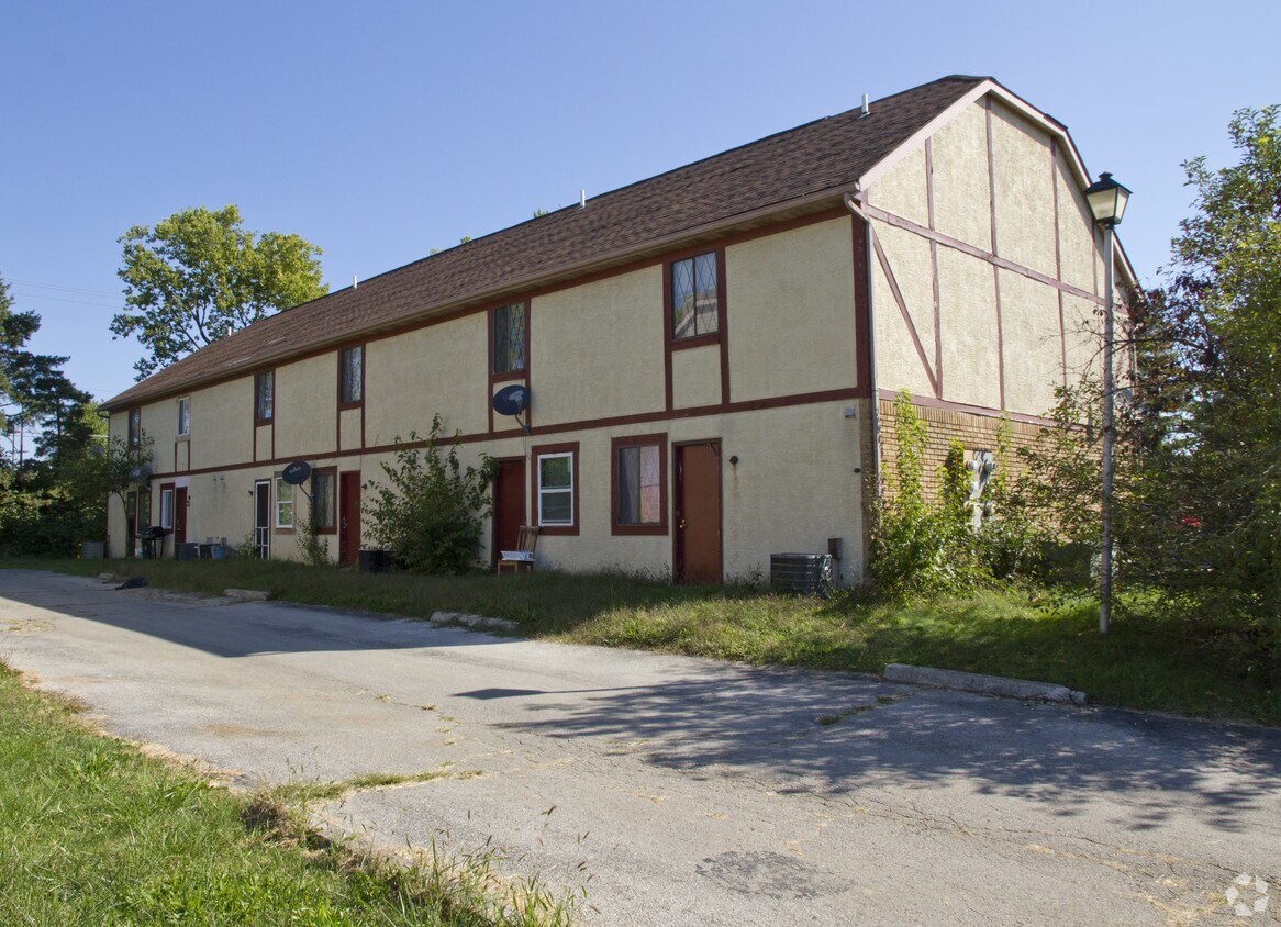 Foto del edificio - 6348-6358 Cherylbrook Ln