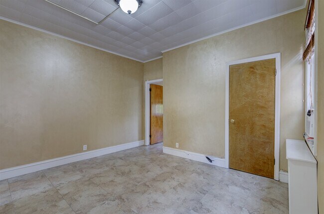 Building Photo - 34 Trenton St