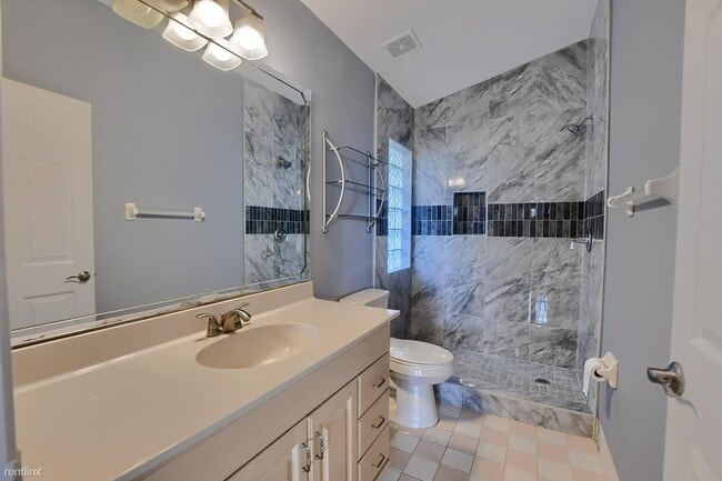 Building Photo - 3 br, 2 bath House - 10253 N Serene Meadow...